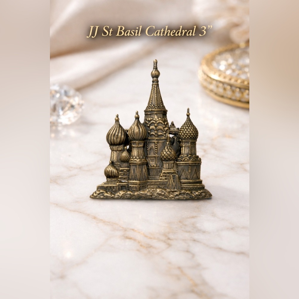 JJ Vintage Brooch St Basil Cathedral